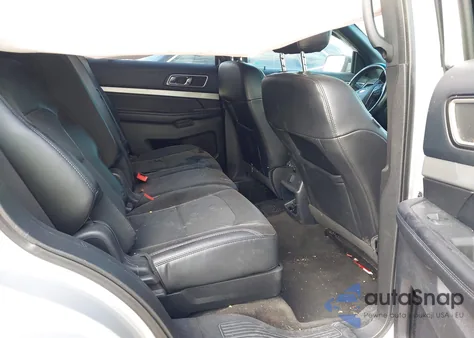 2016 Ford Explorer Xlt z USA, uszkodzony, nr VIN 1FM5K7D82GGC03722